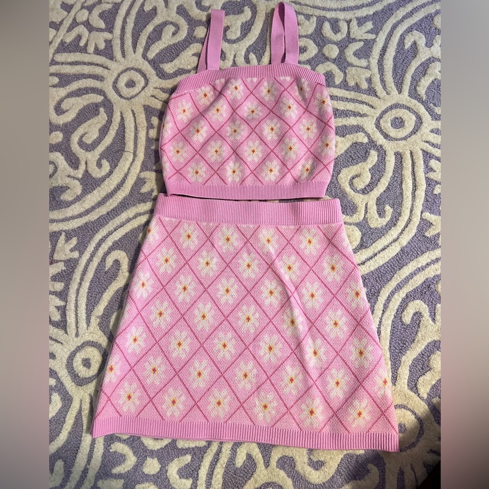 Girls size 8/10 jacquard knit pink daisy outfit. Nordstrom brand: freshman